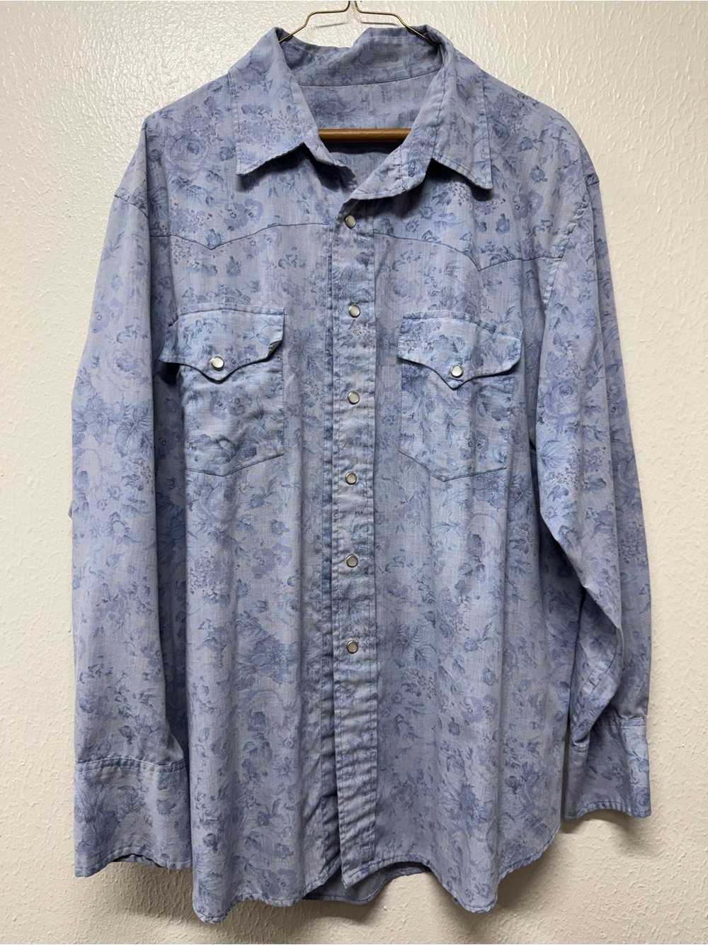 Vintage Light Blue Floral Western Pearl Snap Shirt